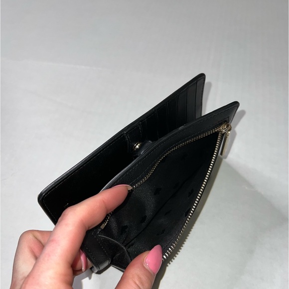 Kate Spade wallet - Picture 3 of 7